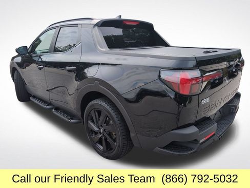 Used 2024 Hyundai Santa Cruz Night AWD/4WD image 3