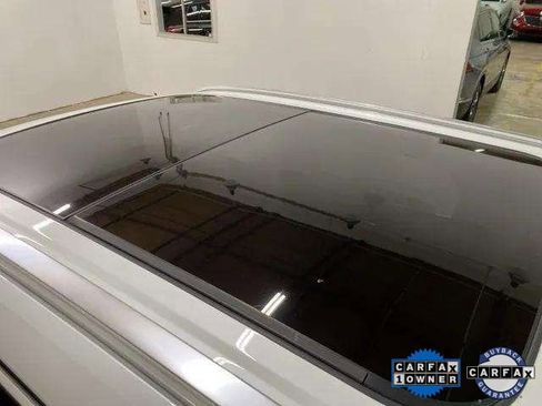 Used 2023 Volvo XC60 B5 Plus image 25