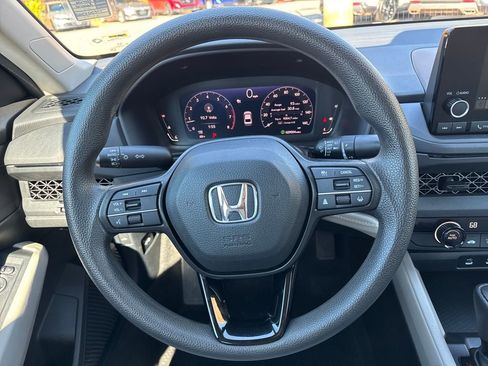 Certified 2023 Honda Accord LX image 14