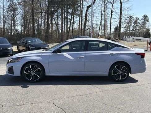 Certified 2024 Nissan Altima 2.5 SR FWD image 20