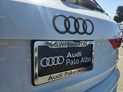Used 2025 Audi Q3 2.0T Premium Plus w/ Premium Plus Package AWD/4WD image 13