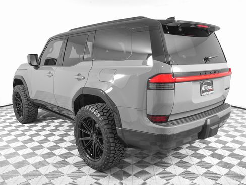 Used 2025 Lexus GX 550 550 Luxury+ image 8