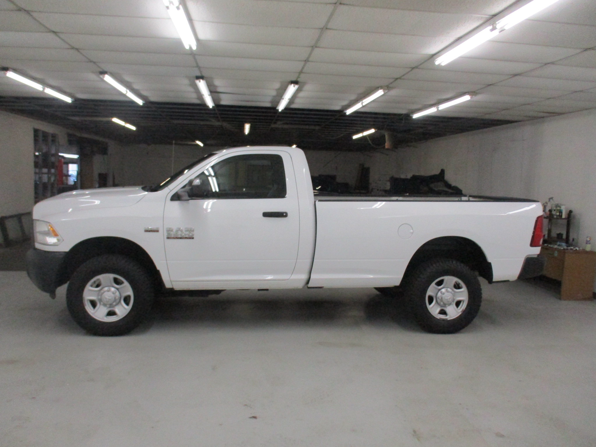Used 2017 RAM 3500 Tradesman w/ Power & Remote Entry Group AWD/4WD image 4