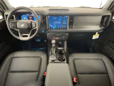 New 2025 Ford Bronco Badlands w/ Sasquatch Package image 12