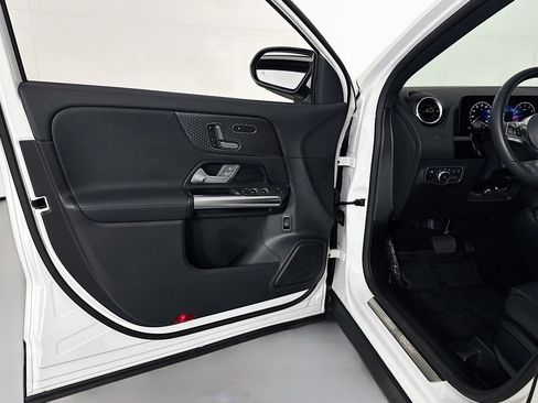 Certified 2026 Mercedes-Benz GLA 250 image 22