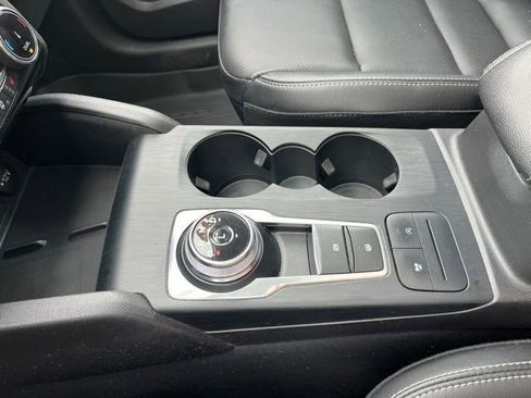 Used 2022 Ford Escape SEL w/ Technology Package FWD image 31
