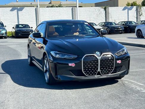 Used 2023 BMW i4 eDrive35 RWD image 7