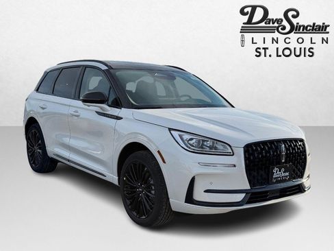 New 2026 Lincoln Corsair Grand Touring AWD/4WD image 3