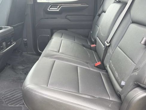 Used 2026 Chevrolet Silverado 1500 LT Trail Boss w/ LT Trail Boss Premium Package AWD/4WD image 22