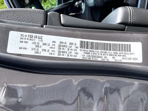 Used 2019 Jeep Grand Cherokee Limited AWD/4WD image 37