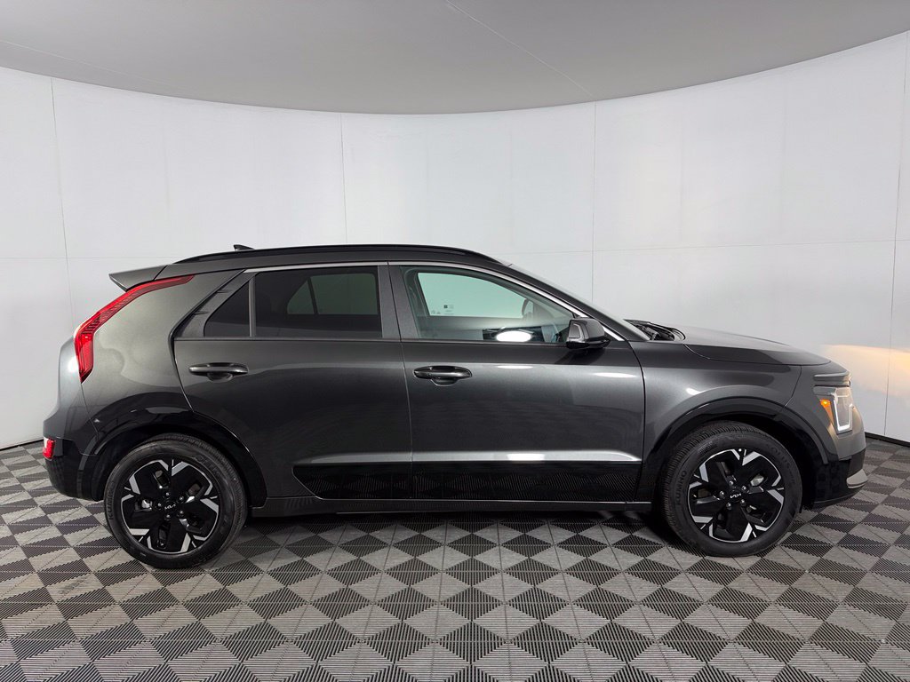 Used 2024 Kia Niro Wind FWD image 6