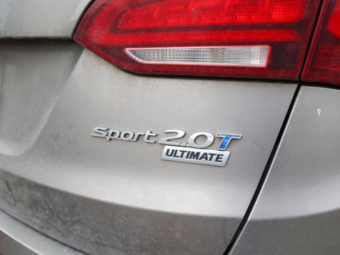 Used 2017 Hyundai Santa Fe Sport image 12