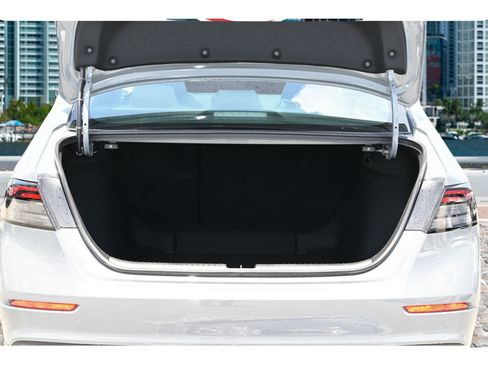 New 2025 Honda Accord SE image 9