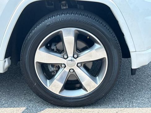 Used 2016 Jeep Grand Cherokee Overland RWD image 11