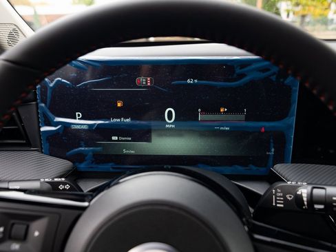 New 2026 Nissan Kicks SR w/ Cold Weather Package image 12