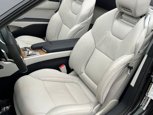 Used 2019 Mercedes-Benz SL 550 SL 550 image 4