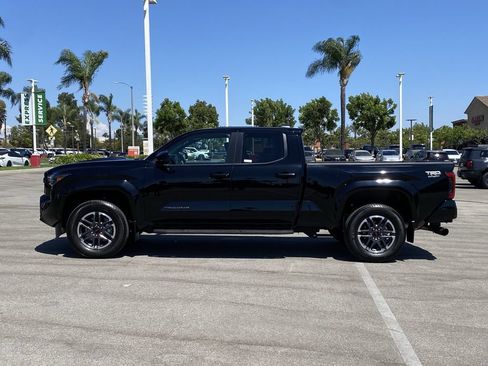 Certified 2024 Toyota Tacoma TRD Sport AWD/4WD image 40