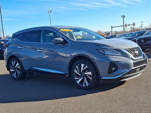 Used 2024 Nissan Murano SL image 3