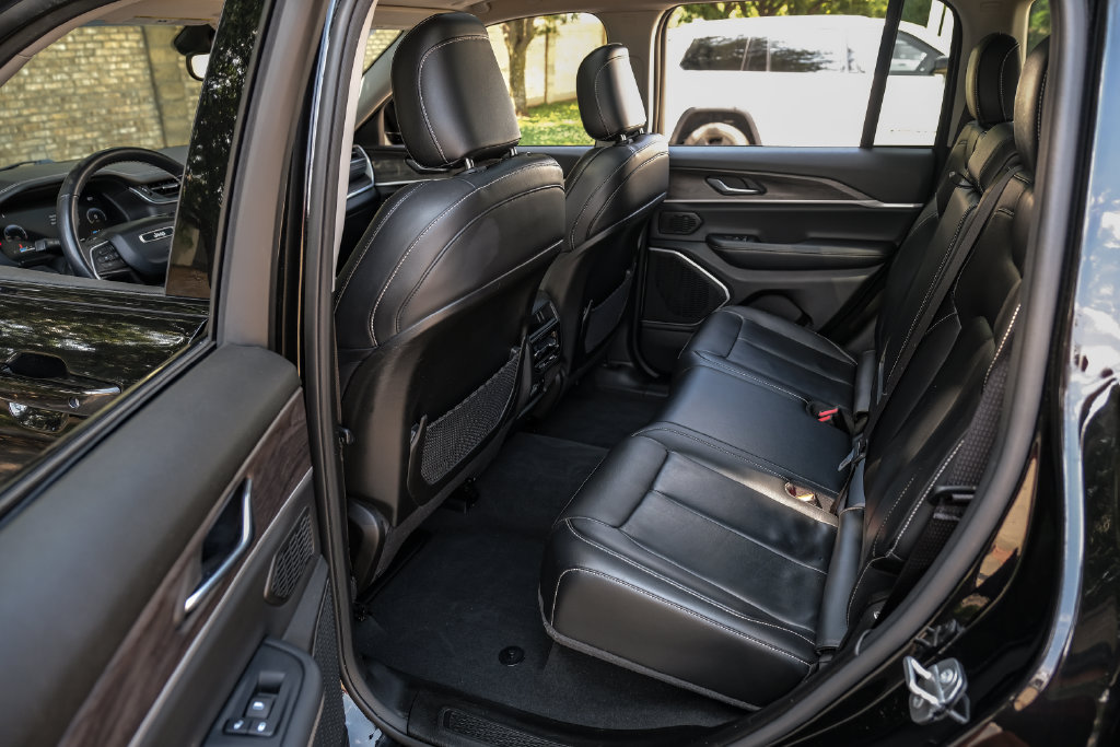 Used 2022 Jeep Grand Cherokee Limited AWD/4WD image 50
