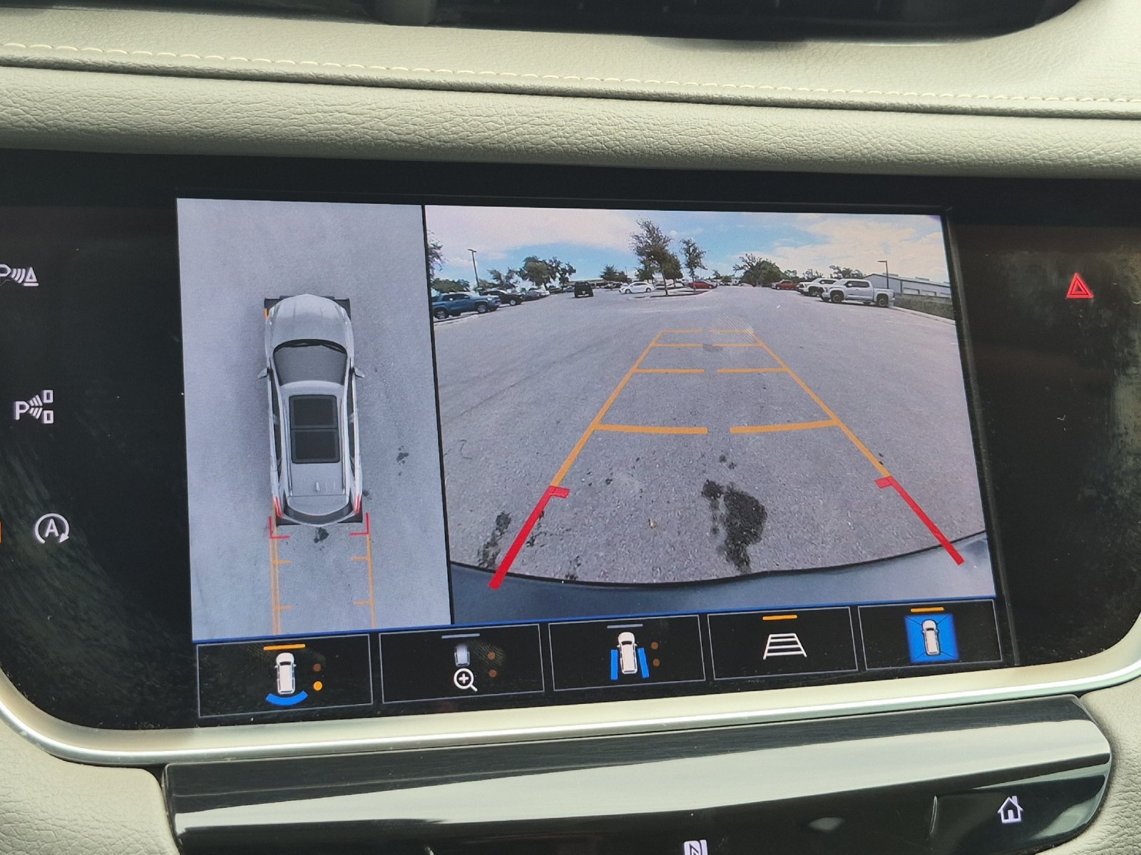 Used 2021 Cadillac XT5 Premium Luxury FWD image 18