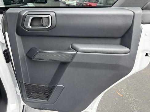 New 2025 Ford Bronco Badlands image 16