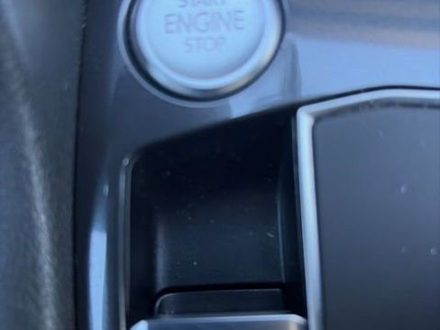 Used 2020 Volkswagen Tiguan SEL w/ 3rd Row Seat Package image 34