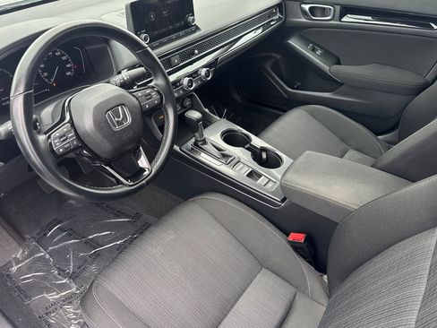 Used 2023 Honda Civic EX image 4