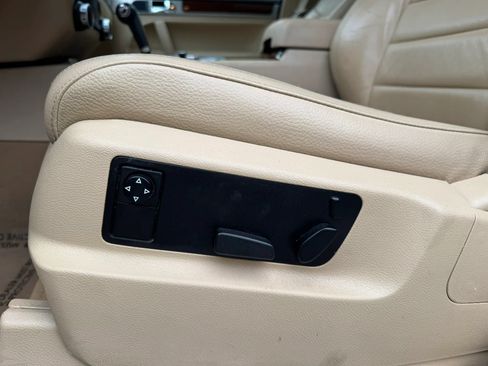 Used 2010 Volkswagen Touareg VR6 AWD/4WD image 14