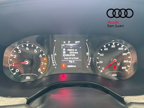 Used 2022 Jeep Compass Latitude image 9