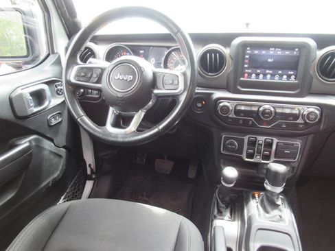 Used 2020 Jeep Gladiator Sport w/ Quick Order Package 24S AWD/4WD image 13