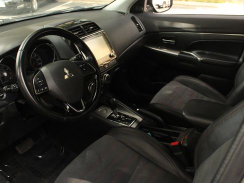 Used 2022 Mitsubishi Outlander Sport SE FWD image 13