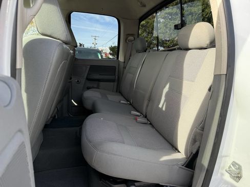 Used 2007 Dodge Ram 1500 Truck SLT image 10