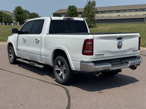 Used 2019 RAM 1500 Laramie AWD/4WD image 6