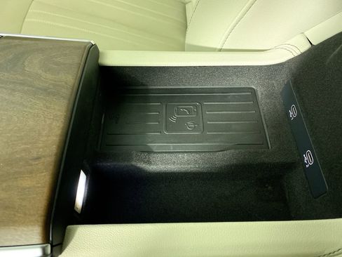 Certified 2025 Audi A6 Premium Plus w/ Premium Plus Package image 9