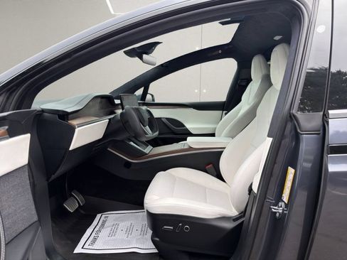 Used 2023 Tesla Model X AWD/4WD image 9
