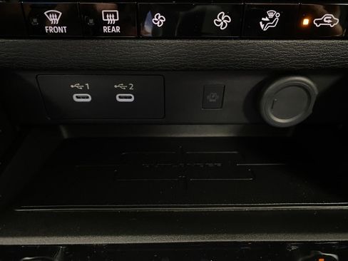 New 2026 Mitsubishi Outlander LE AWD/4WD image 25