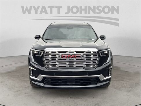 Used 2025 GMC Acadia Denali w/ Super Cruise Package image 8