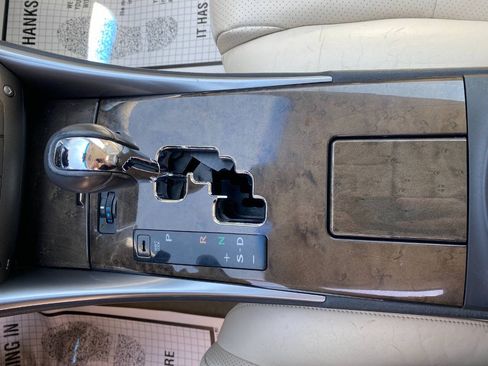 Used 2010 Lexus IS 250C w/ Luxury Pkg RWD image 26