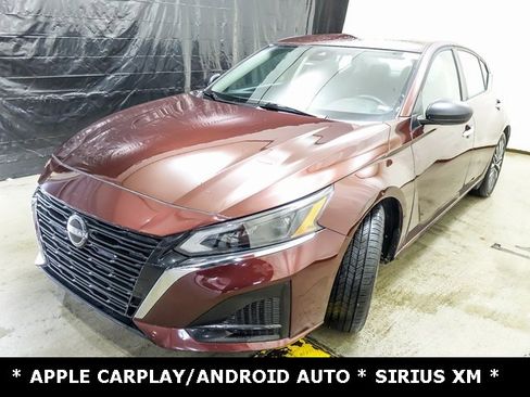 Used 2024 Nissan Altima 2.5 SV image 4