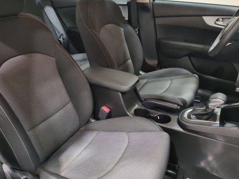 Certified 2023 Kia Forte LXS w/ LXS Technology Package FWD image 10