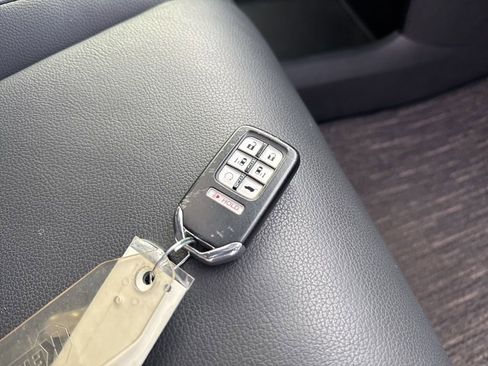 Used 2024 Honda Odyssey EX-L image 35