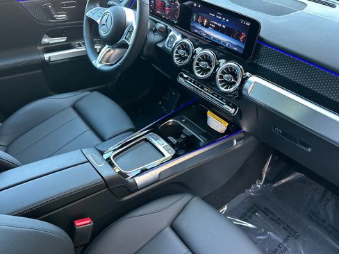 New 2025 Mercedes-Benz GLB 250 image 15
