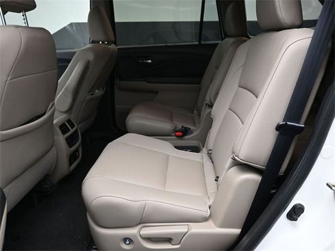 Used 2020 Honda Pilot Elite image 28