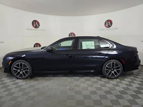 New 2026 BMW i7 xDrive60 AWD/4WD image 6