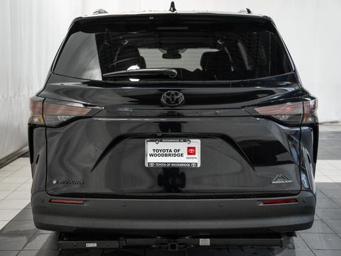 New 2026 Toyota Sienna XLE Woodland Edition image 5