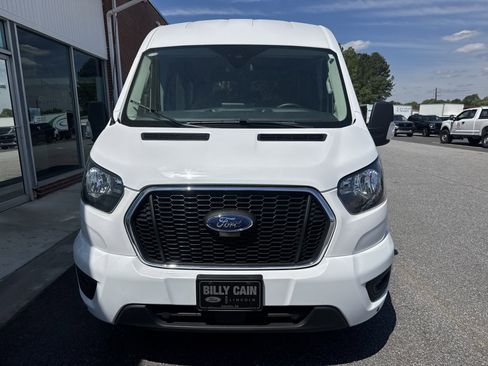 Used 2024 Ford Transit 350 XLT RWD image 4