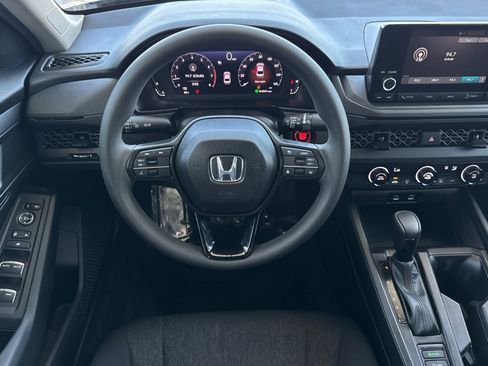 Certified 2025 Honda Accord LX image 29