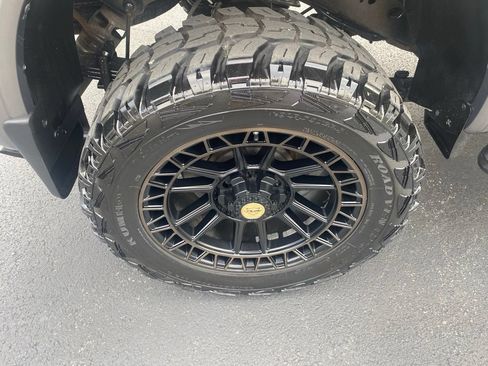 Used 2018 Nissan Titan Platinum Reserve w/ Platinum Utility Package AWD/4WD image 34