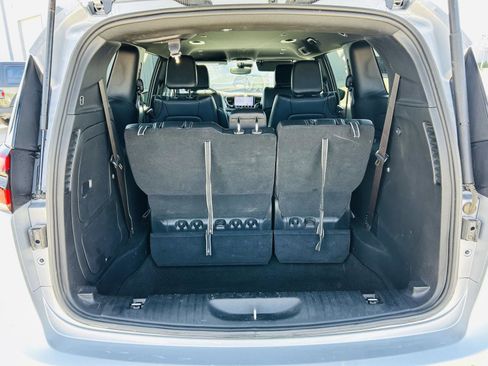 Used 2023 Chrysler Pacifica Touring-L w/ S Appearance Package image 28