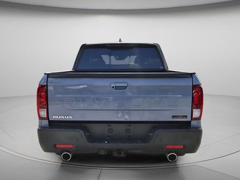 Used 2025 Honda Ridgeline TrailSport image 6